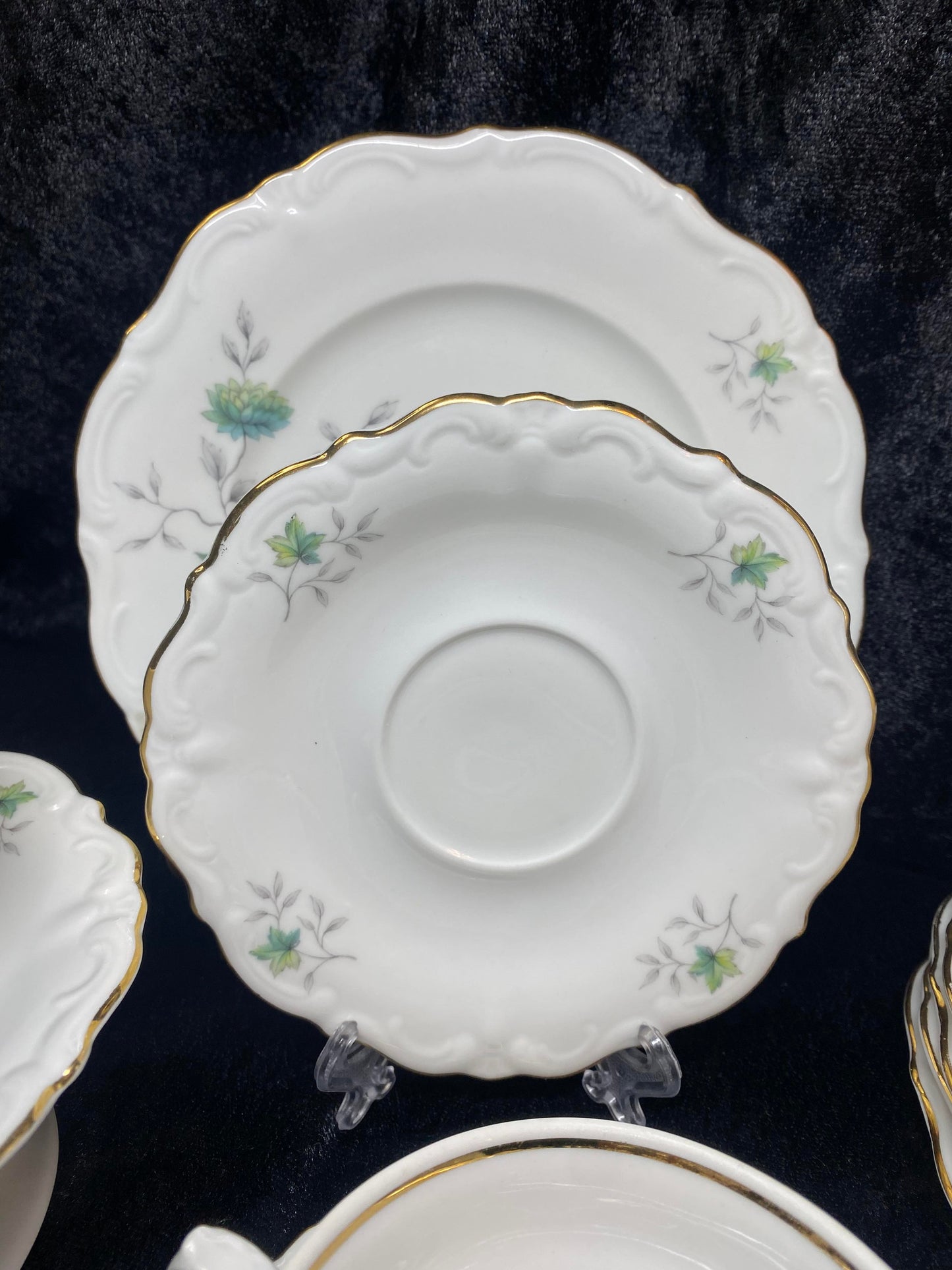 Elegant Scalloped Winterling China Tea Set ft Gold Trim - Green Chrysanthemums - 6 Servings - 21 pc - Pompadour