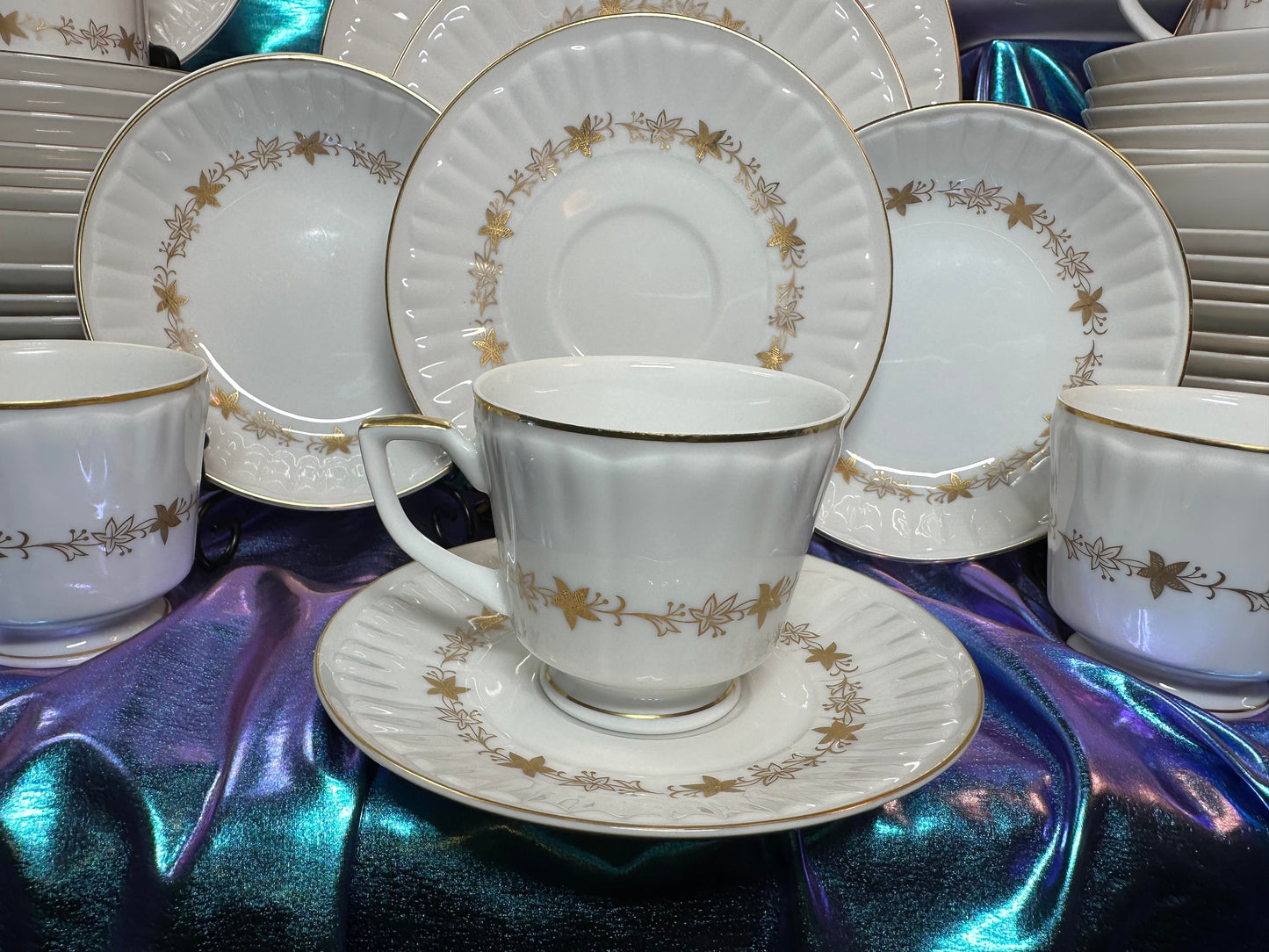 1960's Elegant Gold & White Dining Set China - 8 Settings and Serveware - Harmony House - Bouffant - 3678