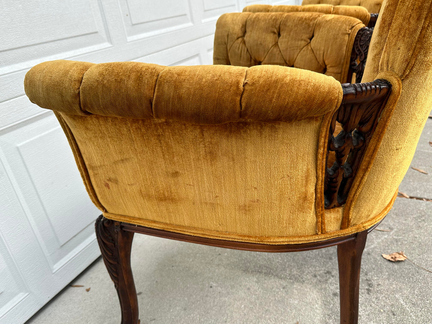 1940s-50s Pair of Golden Velvet Hollywood Regency Button Back Chairs With Wood Accents